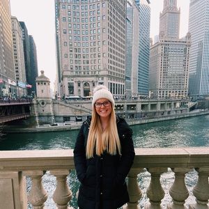 Meet your Posher, Ashley